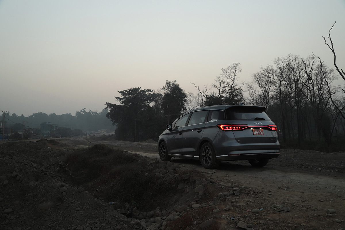 byd-m6-nepal-review-roadtrip-2024-photo-3-1736910871.jpg