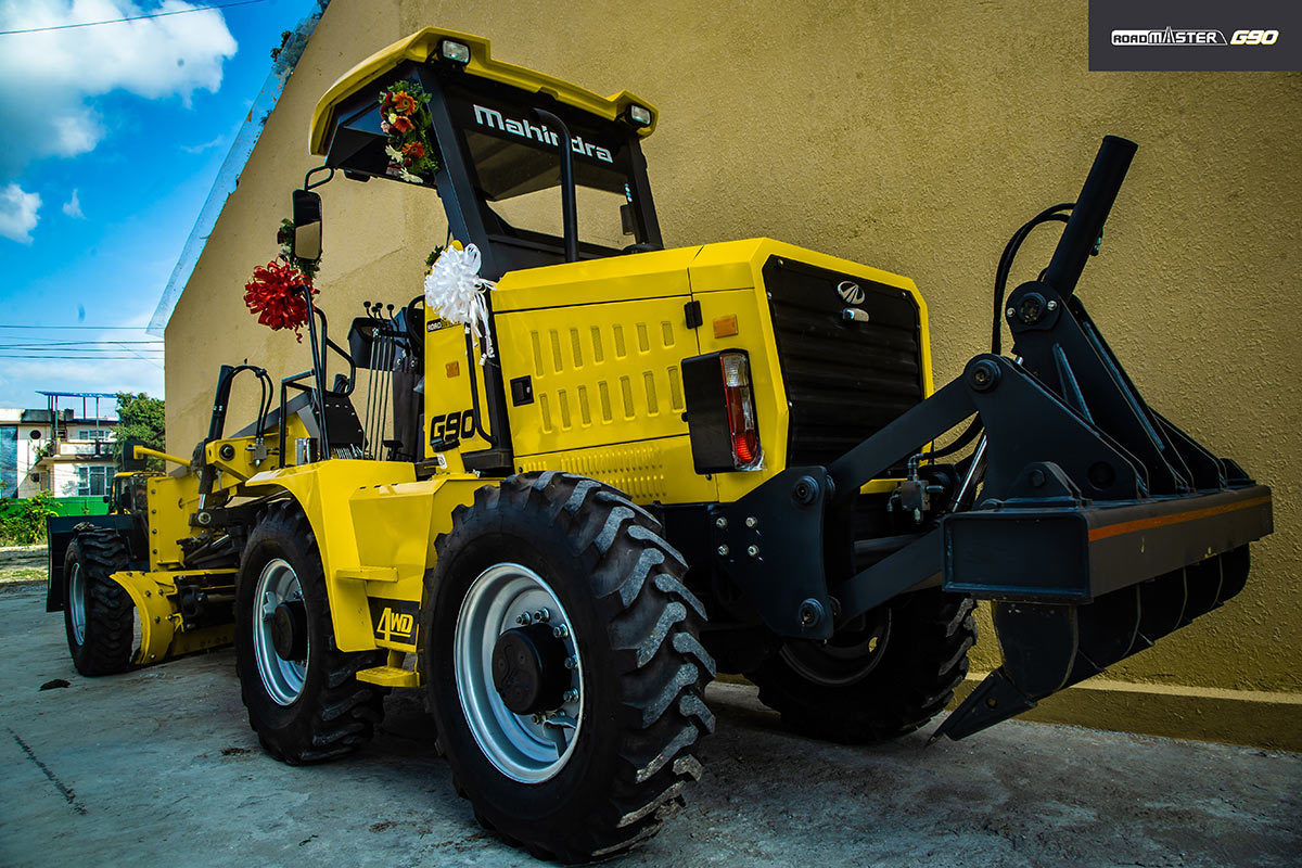 Mahindra Construction Equipment Expands its Range for Road Construction With The Roadmaster G90