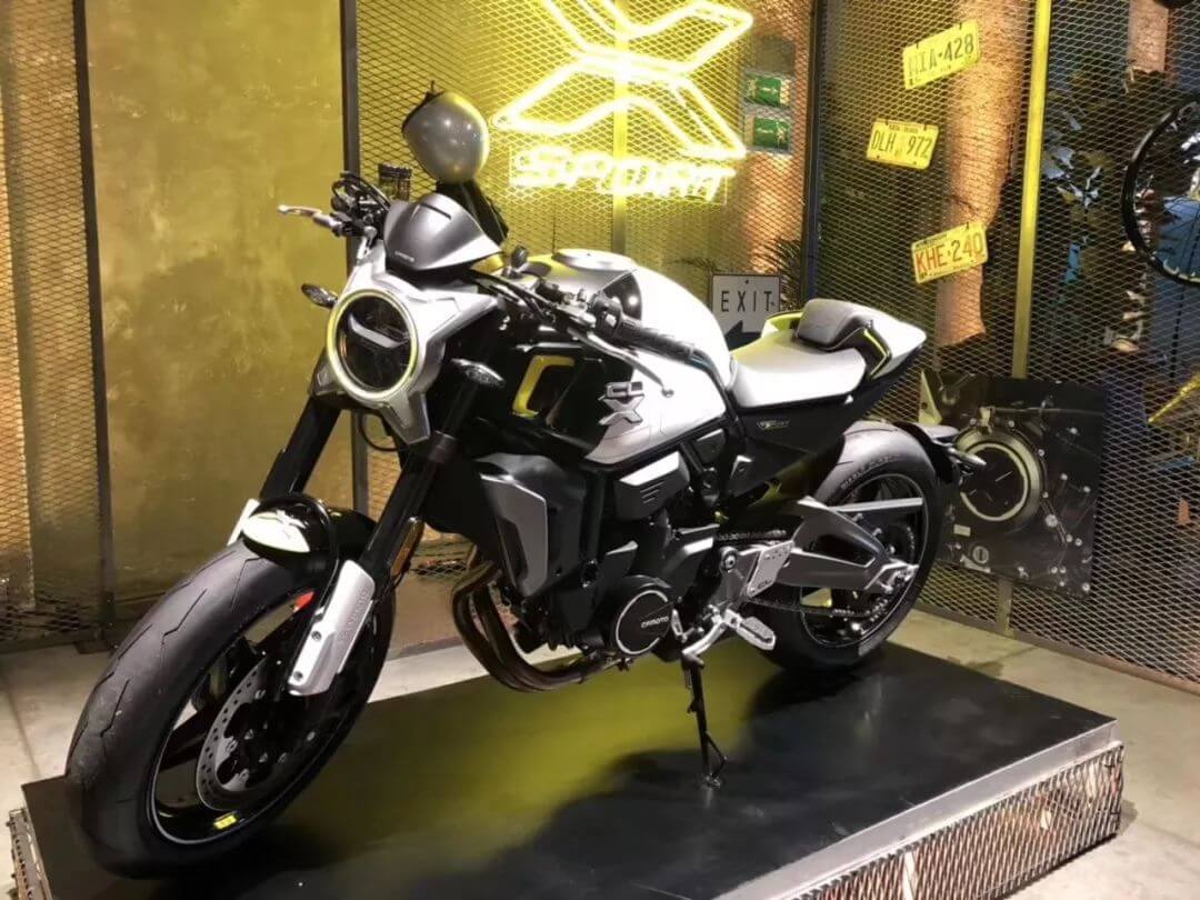 Cf Moto At Eicma 19 Cf Moto 700cl X