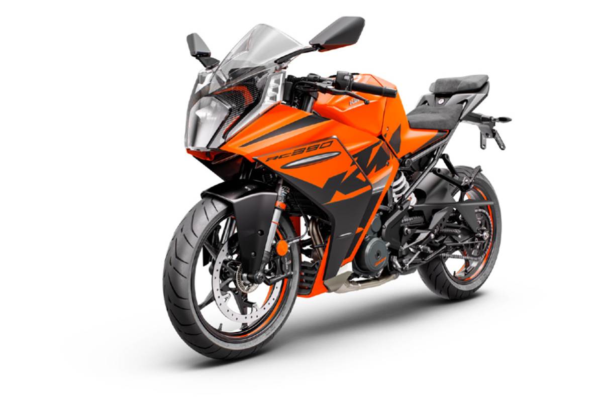 KTM Unveils The 2022 RC 125 & The RC 390