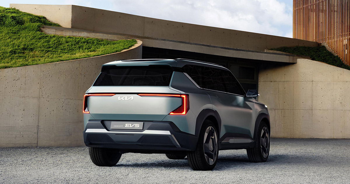 KIA Concept EV5 Previews Electric Sportage Successor