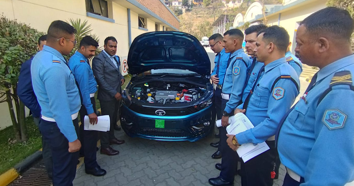 Empowering Traffic Police: Sipradi Provides Training on Electric Vehicle Accident Management and Post-Accident Handling