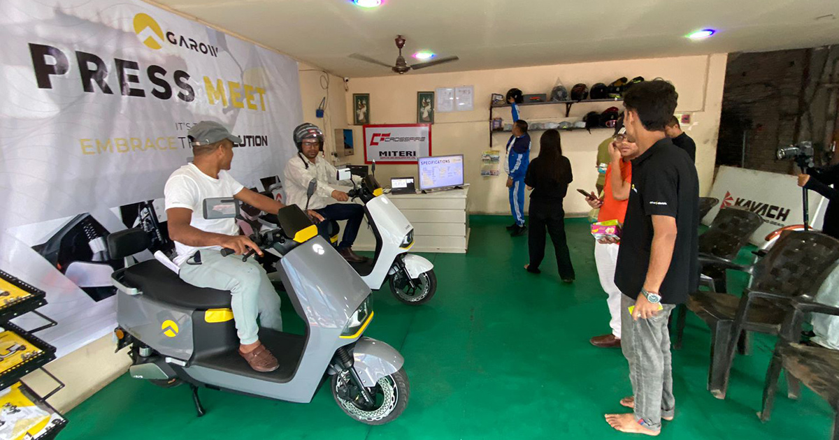 Garow DT-60 Electric Scooter with 350km Range Now Available in Dharan